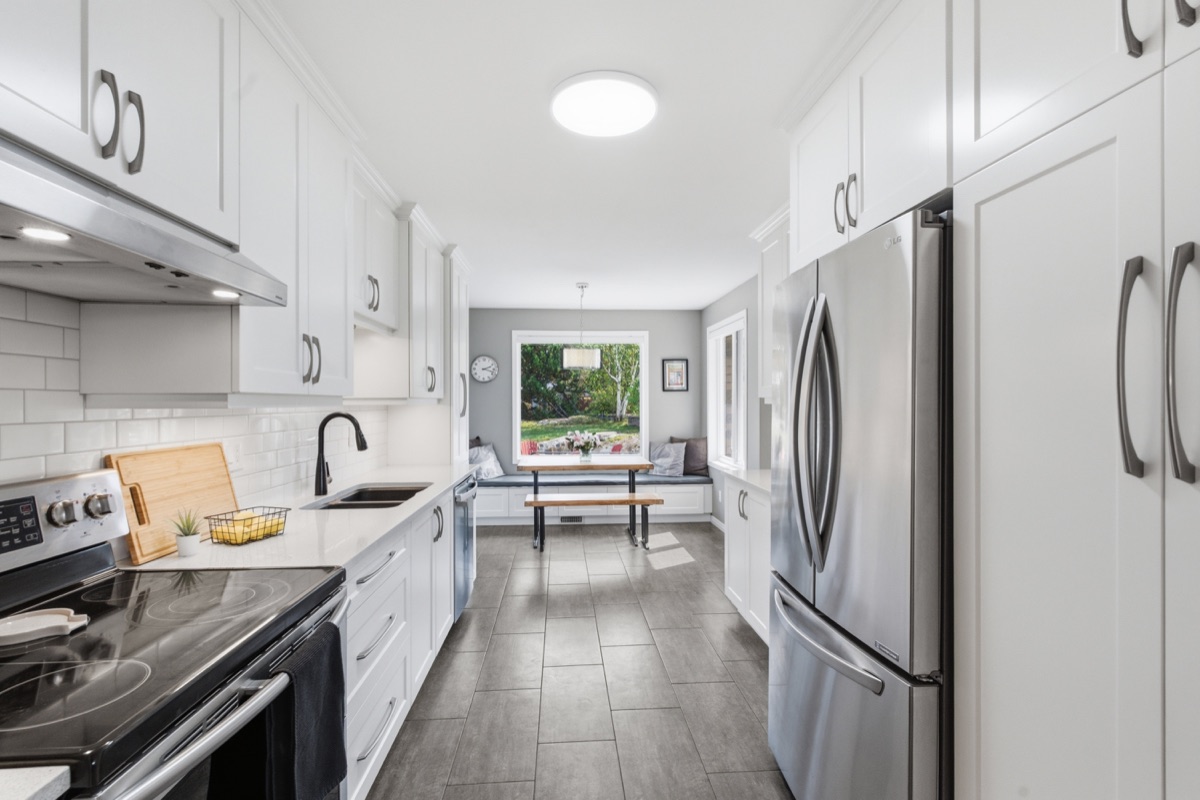 Kitchen and breakfast nook at 649 Telstar Avenue, photo 15