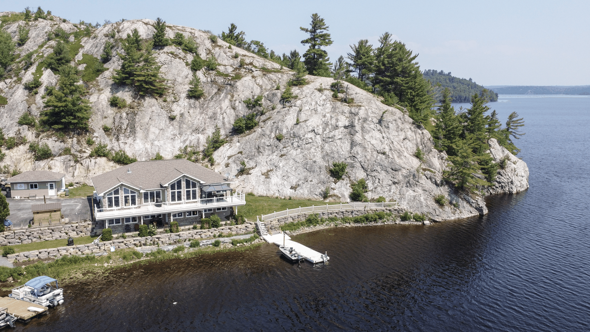 151G2 Beach Road listing presentation hero photograph