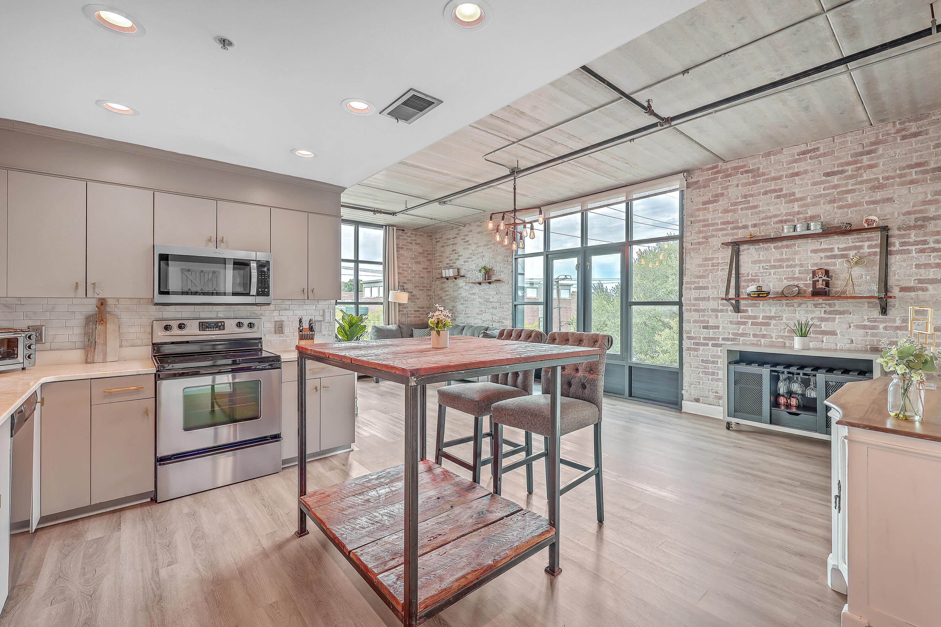 Charleston SC Downtown Loft Staging