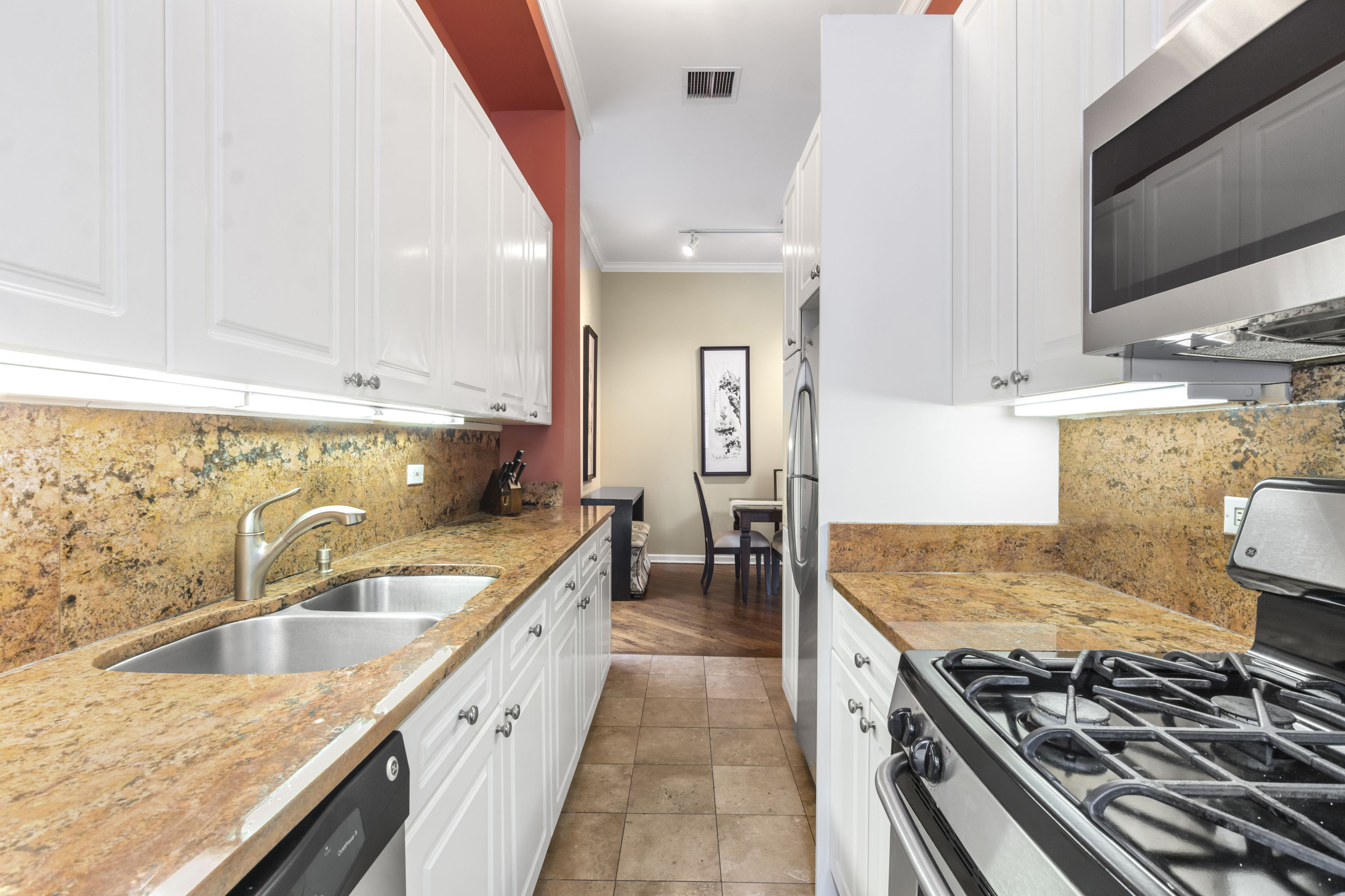 Lincoln Park Condo For Sale