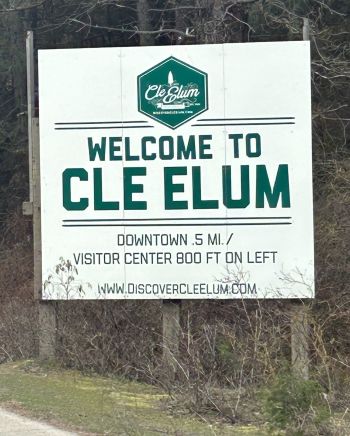 entrance to cle elum