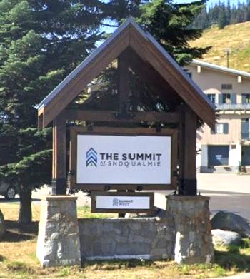 snoqualmie pass sign