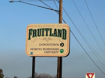 fruitland sign