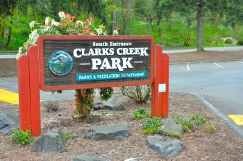 clarks creek park