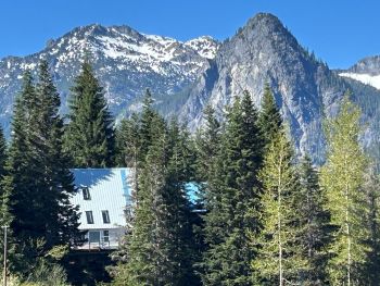 snoqualmie pass
