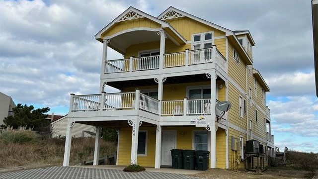 7009 S Virginia Dare Trail
