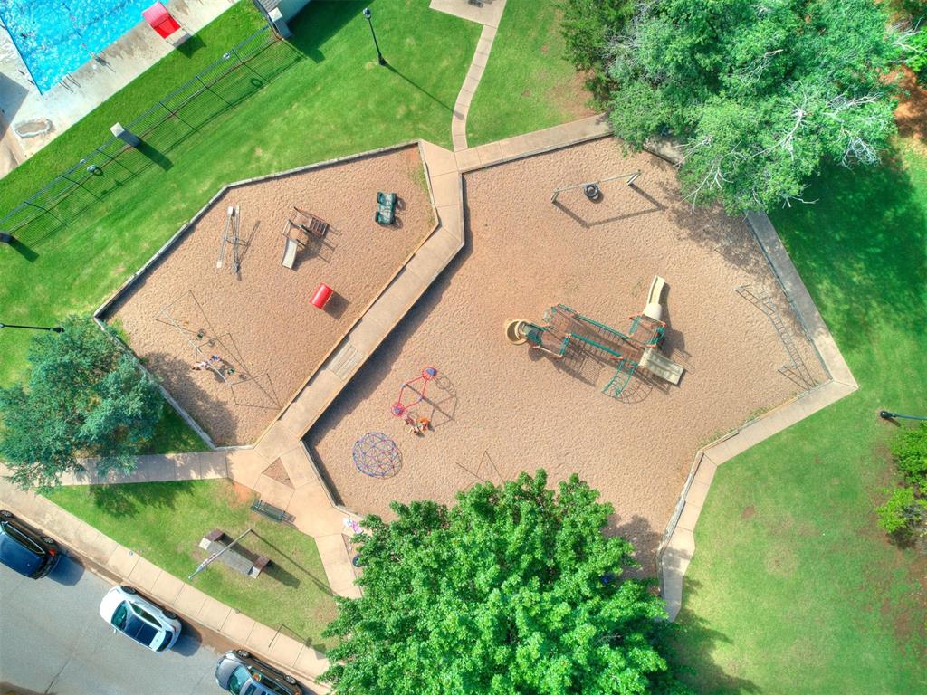 Chimney Hill in Edmond OK neighborhood playground