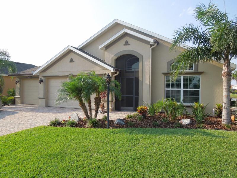 Just Sold! Lakefront Home in Neighborhood of Chelford, Viera!
