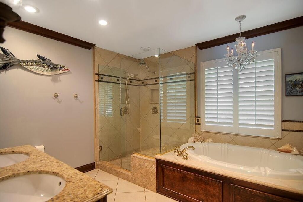 Spa-Like Master Bath