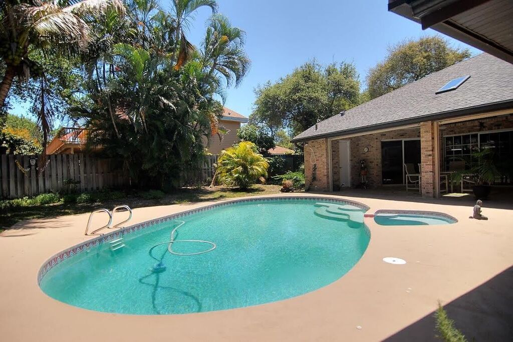 Private Pool and Spa