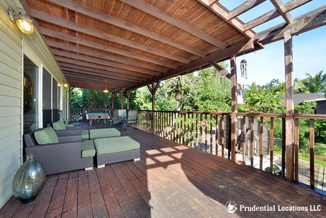 Kupaoa Place Deck 