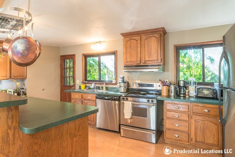 Kupaoa Place Kitchen 