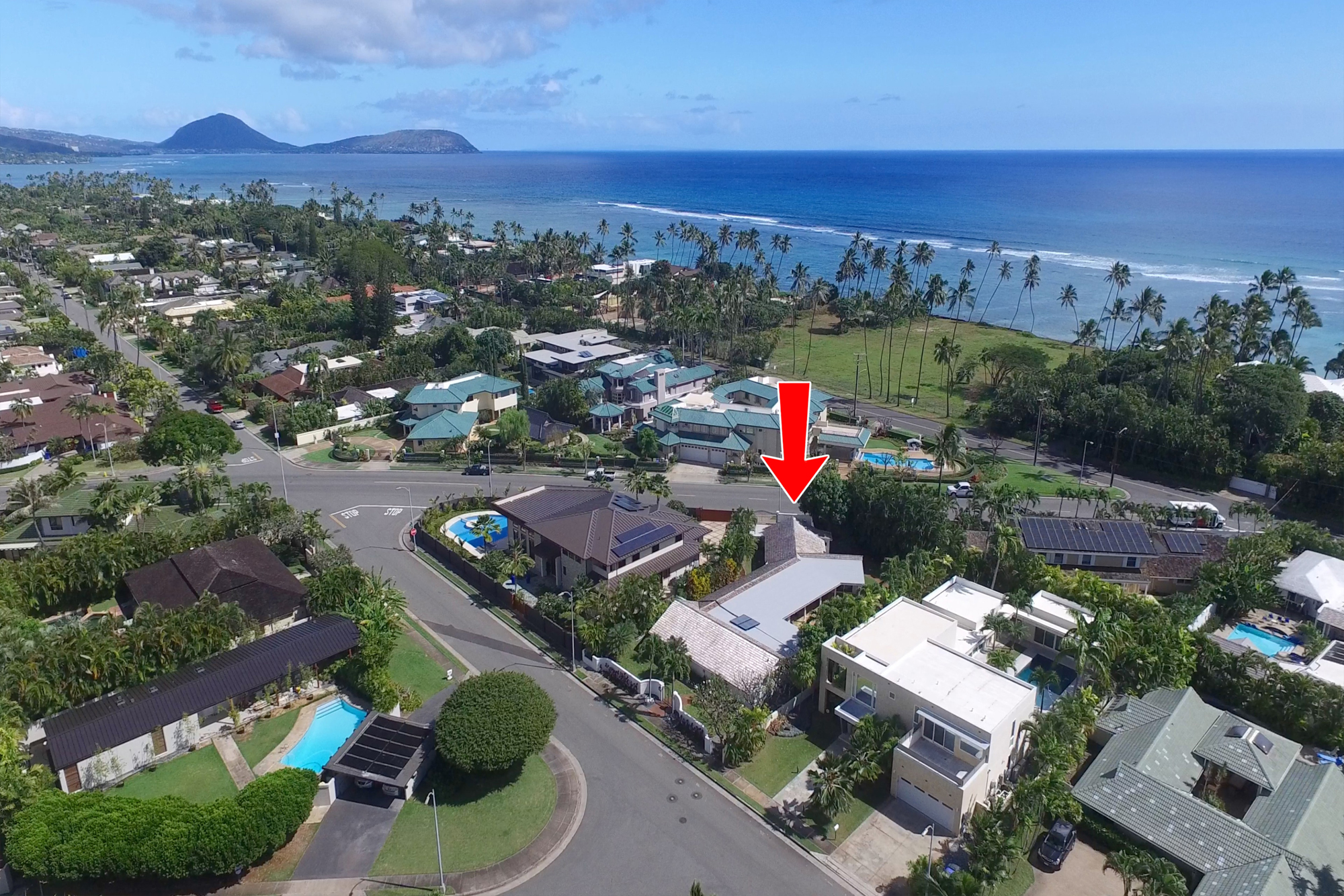Aukai Ave Exterior 