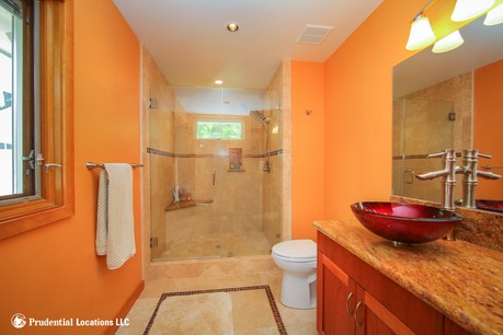 Mott- Smith Bathroom 