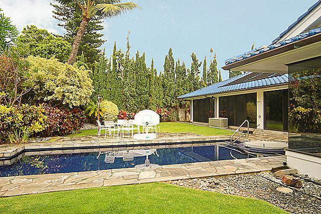Portlock Road Pool