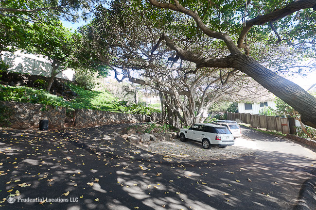Royal Circle Turnaround/ Beach Access 