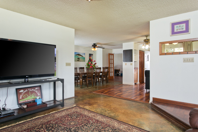 Waialua Beach Road Living Room 