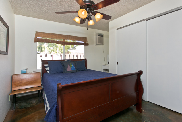 Waialua Beach Road Bedroom #1
