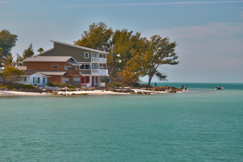 Buying Waterfront Homes
