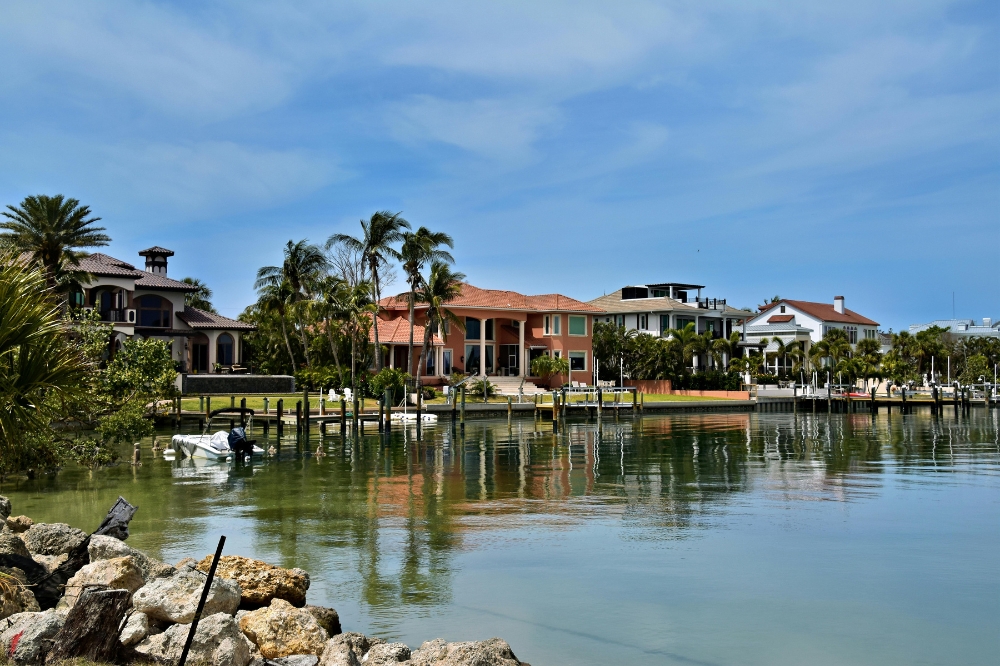 Finding The Perfect Waterfront Home