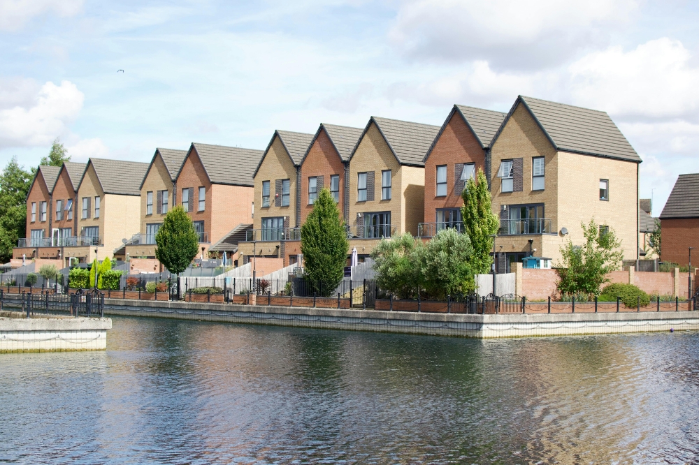 Finding The Perfect Waterfront Home
