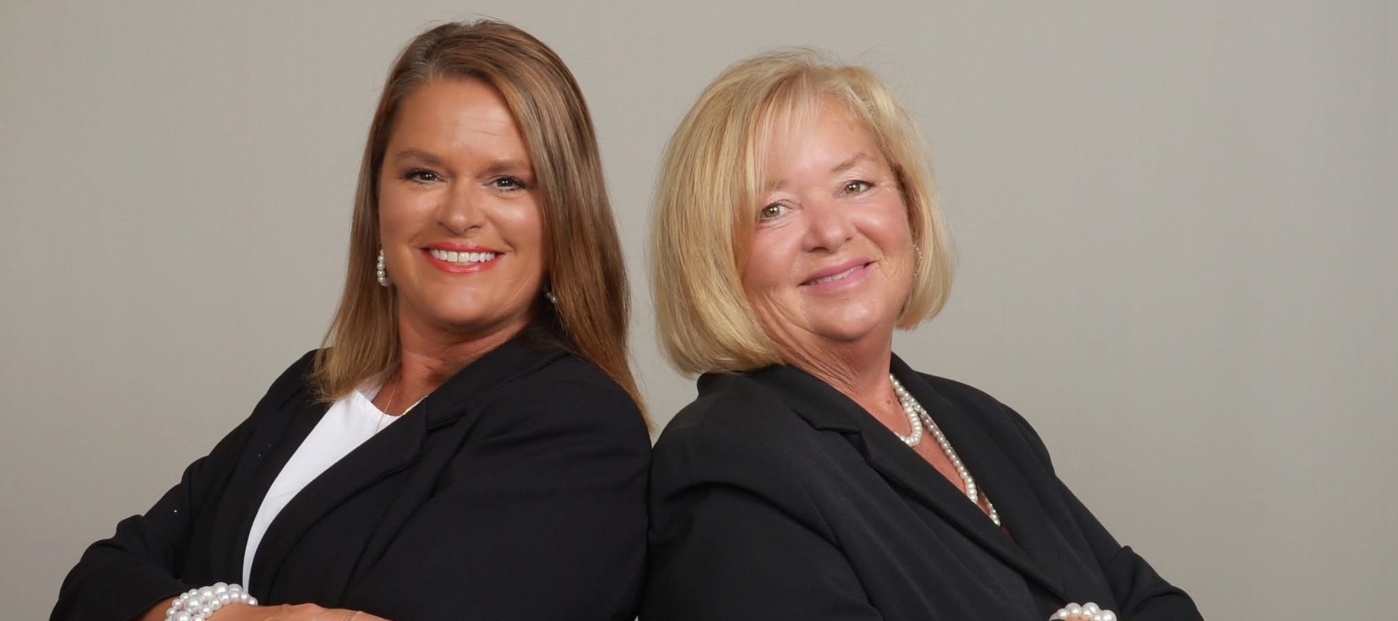photo of the team of Coast to Country Group, Robin Richardson and Tamara Moore