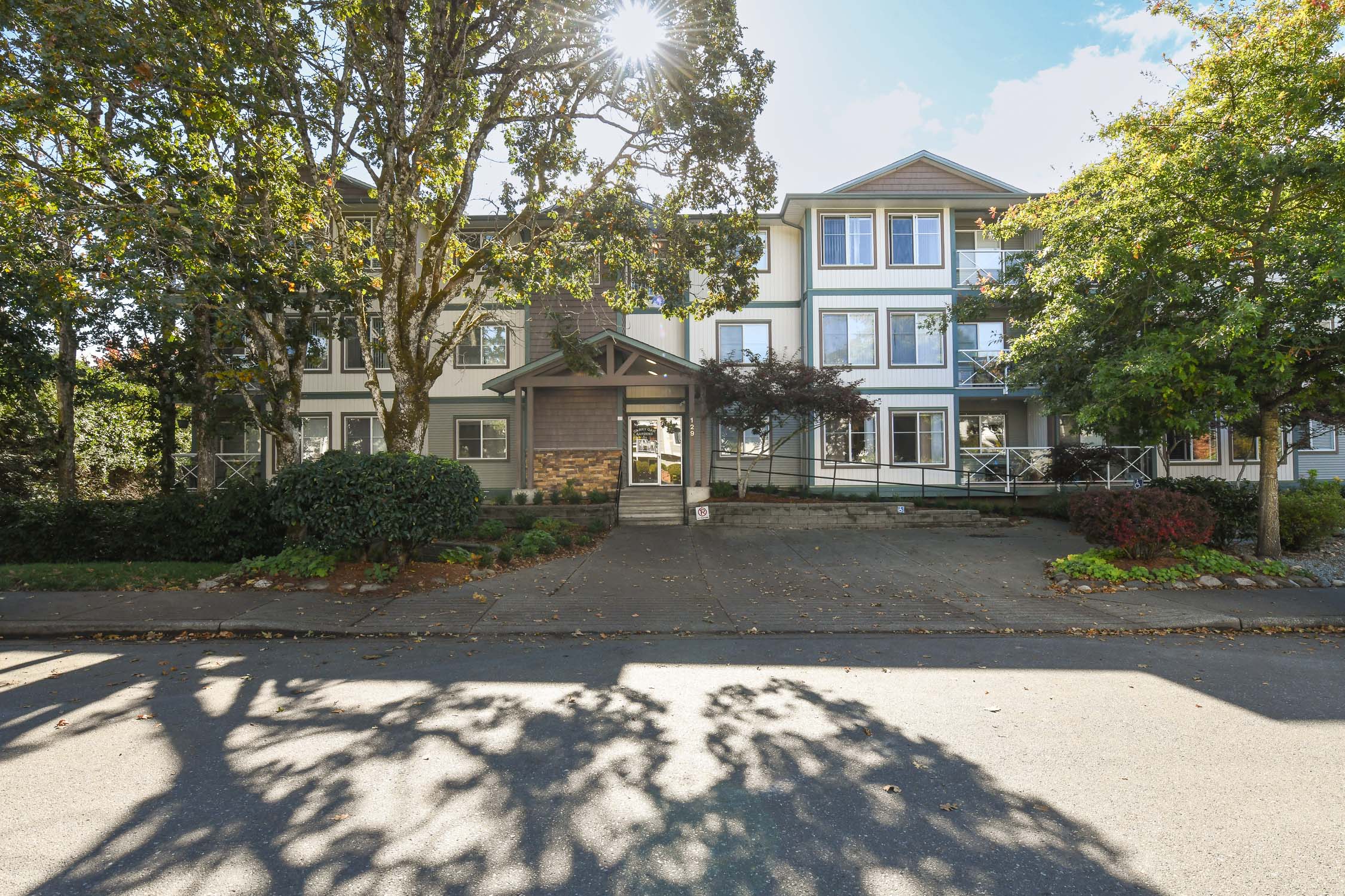 New Listing – Updated Top-Floor Corner Condo with Incredible Views Welcome to 303-129 Back Rd, a beautifully updated top-floor corner condo offering modern comfort, incredible views, and a convenient Courtenay location. Listed at $410,000, this bright 2-bedroom, 2-bathroom home offers an inviting open-concept living space, spacious bedrooms, and west-facing views. The primary bedroom provides a comfortable private retreat with its own ensuite and walk-in closet, while the second bedroom offers flexibility for guests, family, or a home office. Step outside onto the private balcony and take in stunning mountain and city vistas. It's the perfect place to enjoy your morning coffee, relax after a busy day, or take in the changing evening skies. Inside, new flooring, in-suite laundry, and a clean modern interior make this condo move-in ready. Another standout feature is the inclusion of two secure underground parking stalls, providing valuable convenience and peace of mind. The location puts shopping, restaurants, parks, and everyday amenities close at hand, making this an excellent option for buyers looking for a low-maintenance lifestyle without sacrificing convenience. With its top-floor corner position, beautiful views, thoughtful updates, and desirable location, 303-129 Back Rd is an opportunity worth seeing. Offered at $410,000. #NewListing #CourtenayRealEstate #CourtenayBC #CourtenayCondo #ComoxValleyRealEstate #CondoForSale #VancouverIslandLiving #BryceHansenTeam