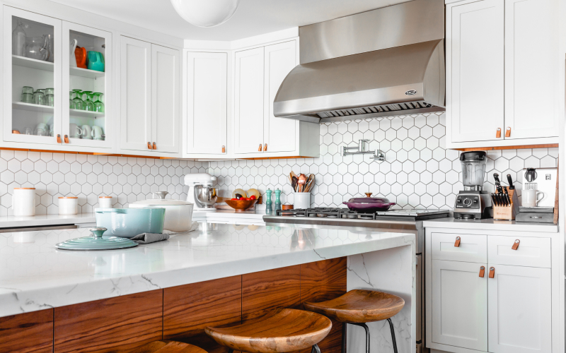 kitchen, interior design, renovation, modern, marble, backsplash, cabinetry, luxury, stylish, interior designer, galley kitchen, open plan, bright, spacious