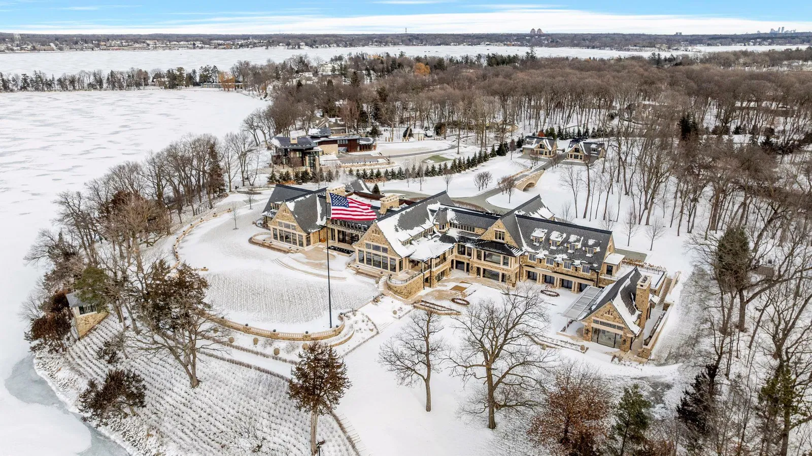 Bob Lothenbach House Lake Minnetonka