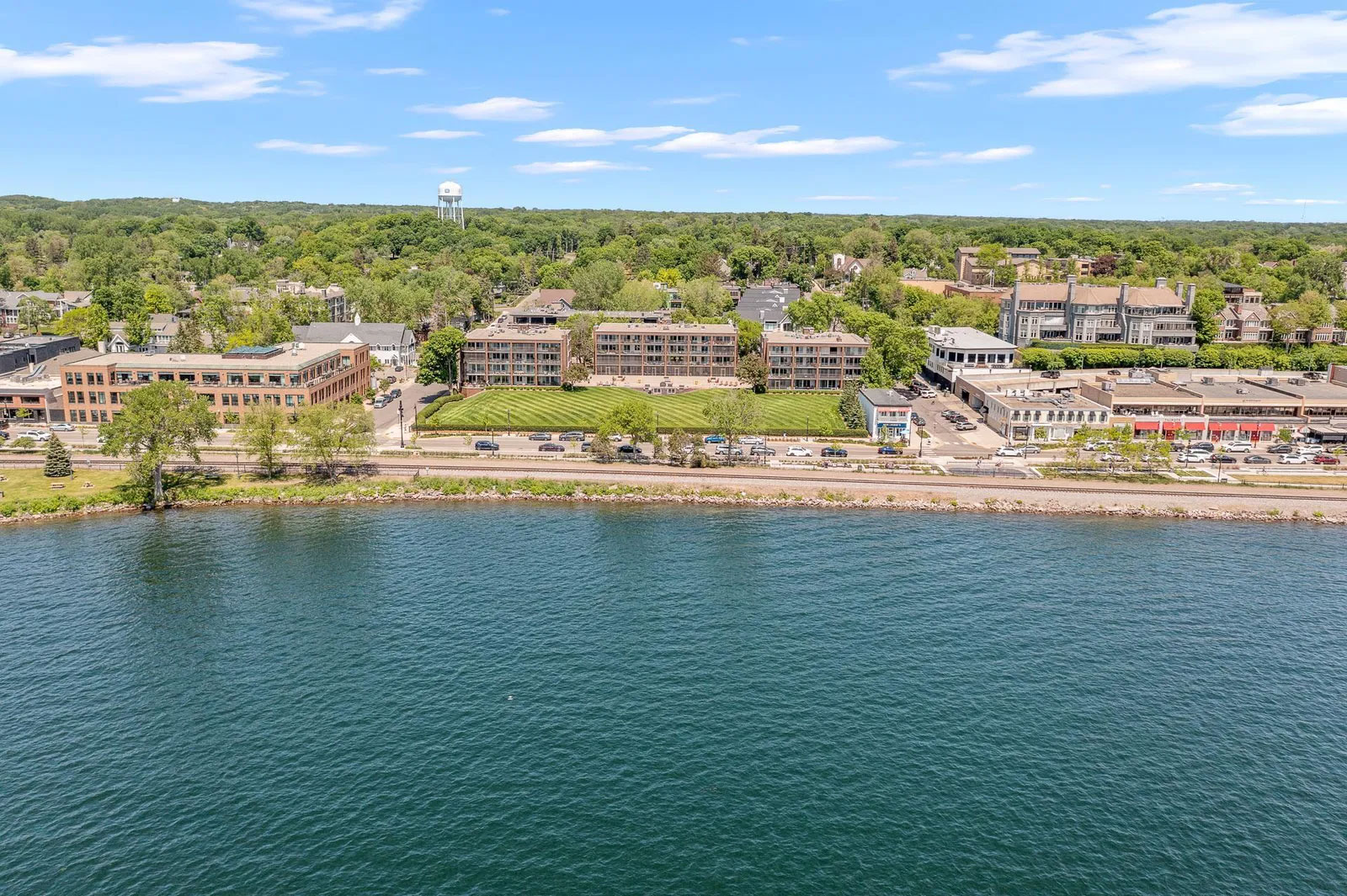 wayzata-place-condos-for-sale.jpg
