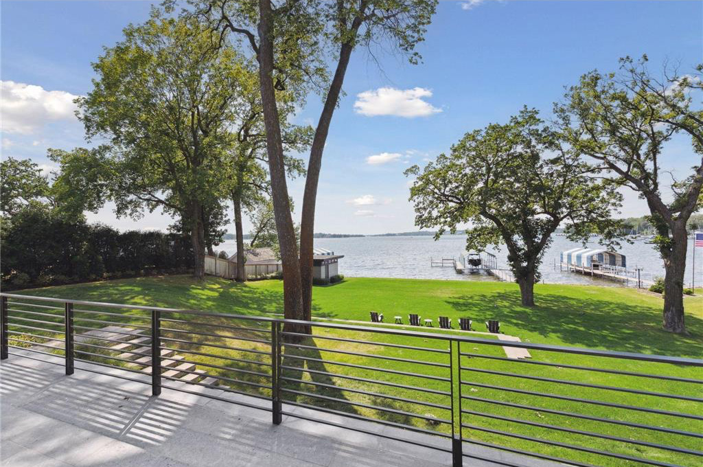 Wayzata Real Estate