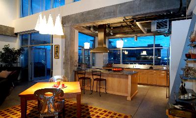 Denver Loft And Condo Living Trends Retrospective Today S Version Of Denver Loft And Condo Living Often Include Balconies Washer Dryers In The Units Best Floor Wall Coverings Secure Garages