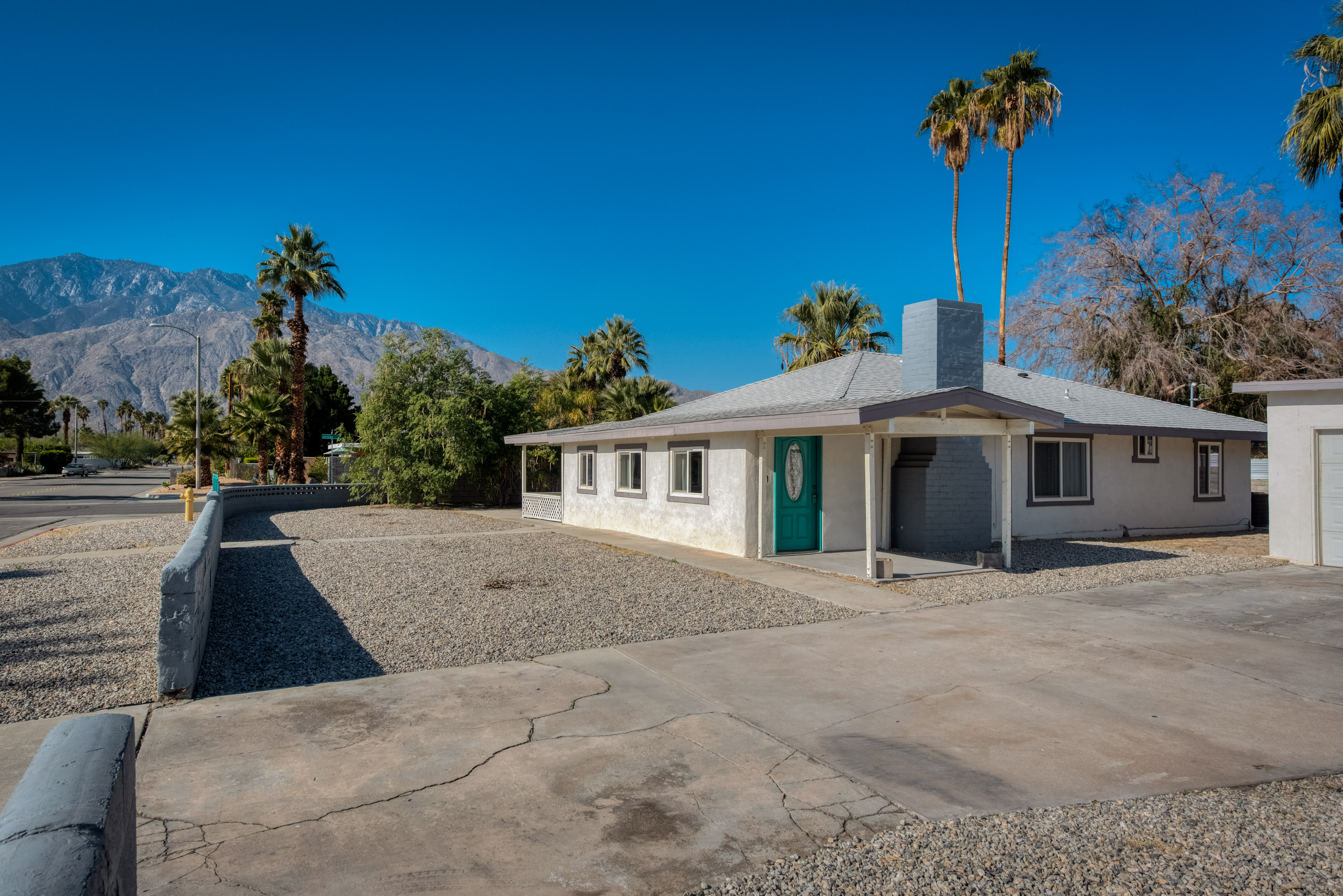 New Listing Completely Remodeled Bungalow In Palm Springs' Desirable