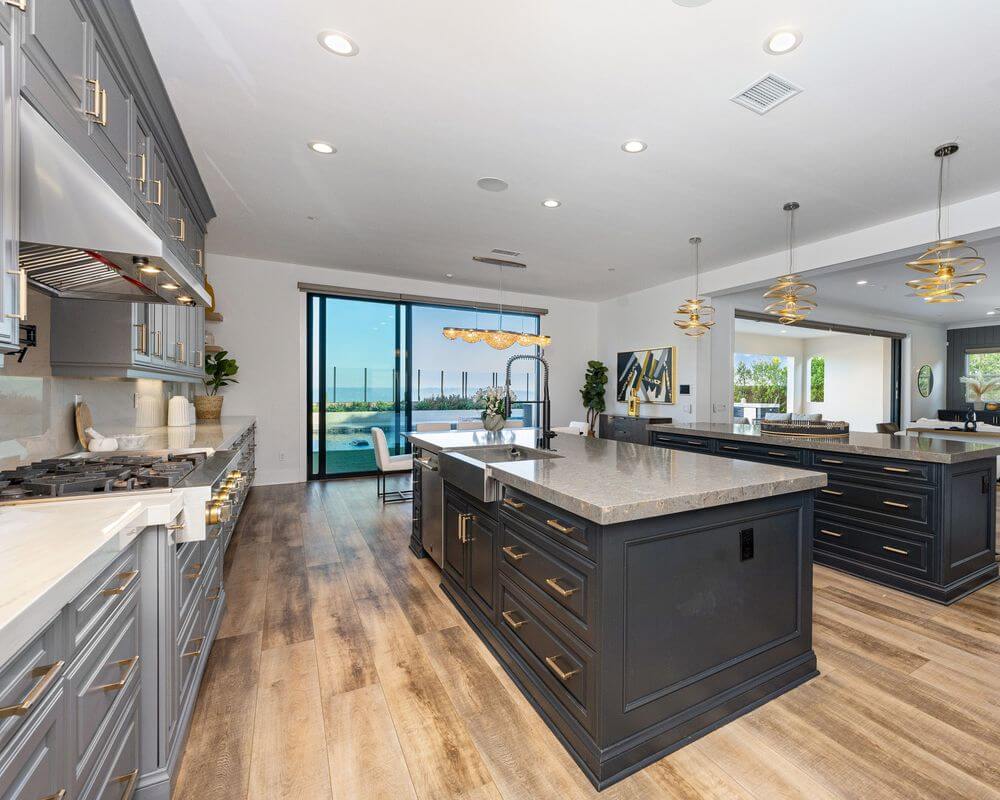 Search Kansas City, MO Luxury Homes for Sale