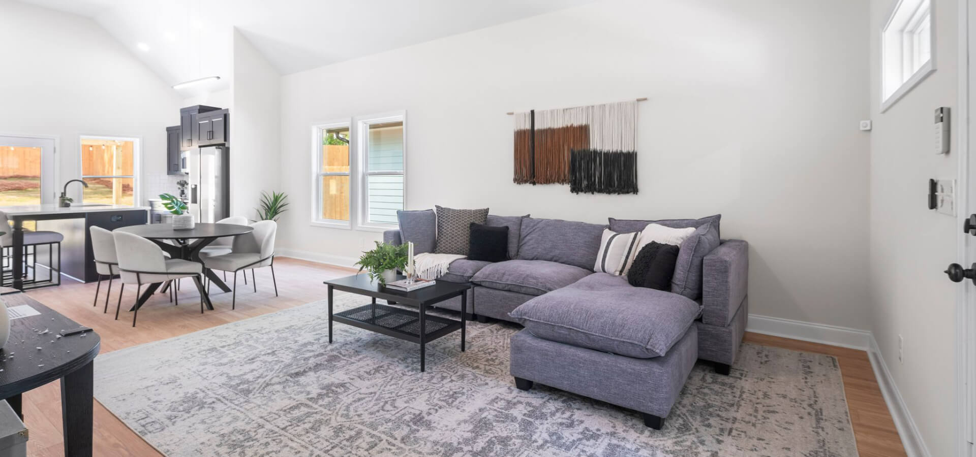 585 Woods Drive – Center Hill, Atlanta