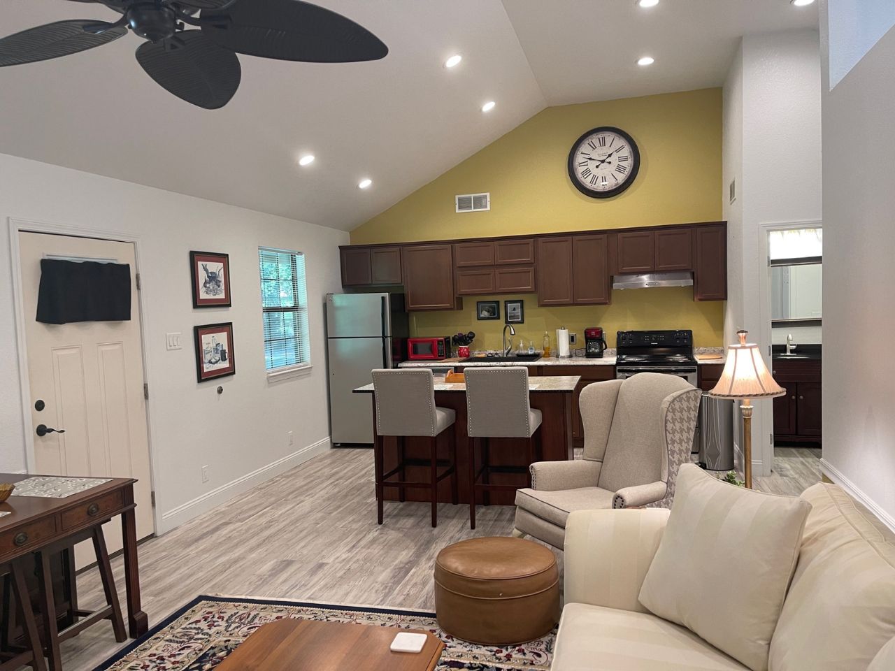 Secluded East Hill Bungalow For Rent