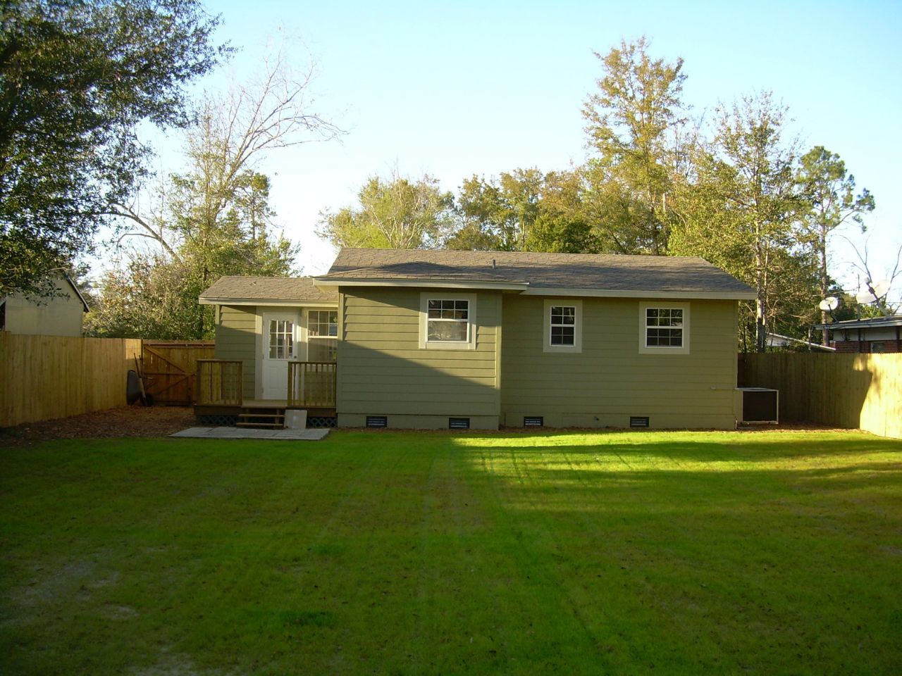 East Hill Gem For Rent