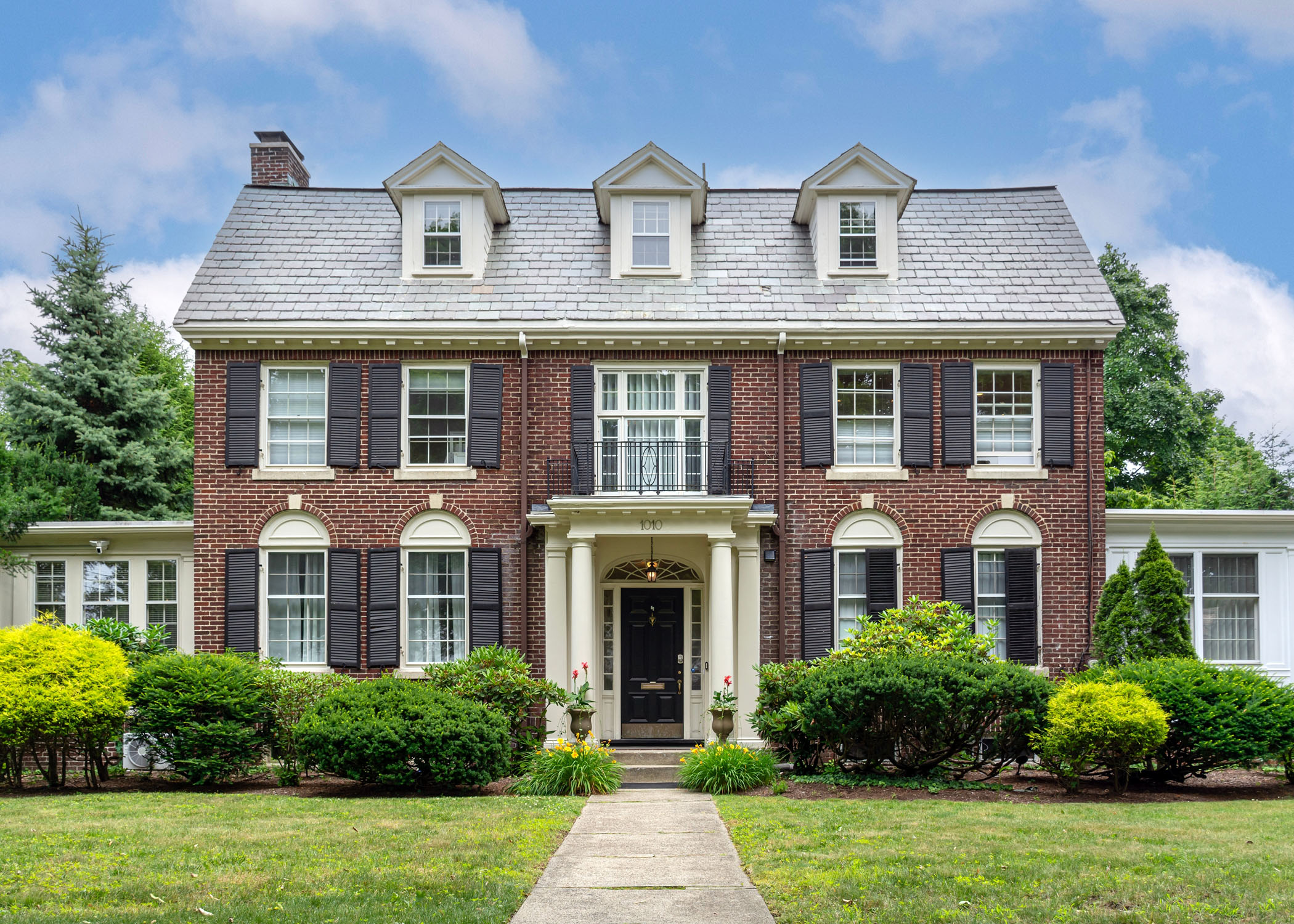 Eastchester Westchester condos for sale