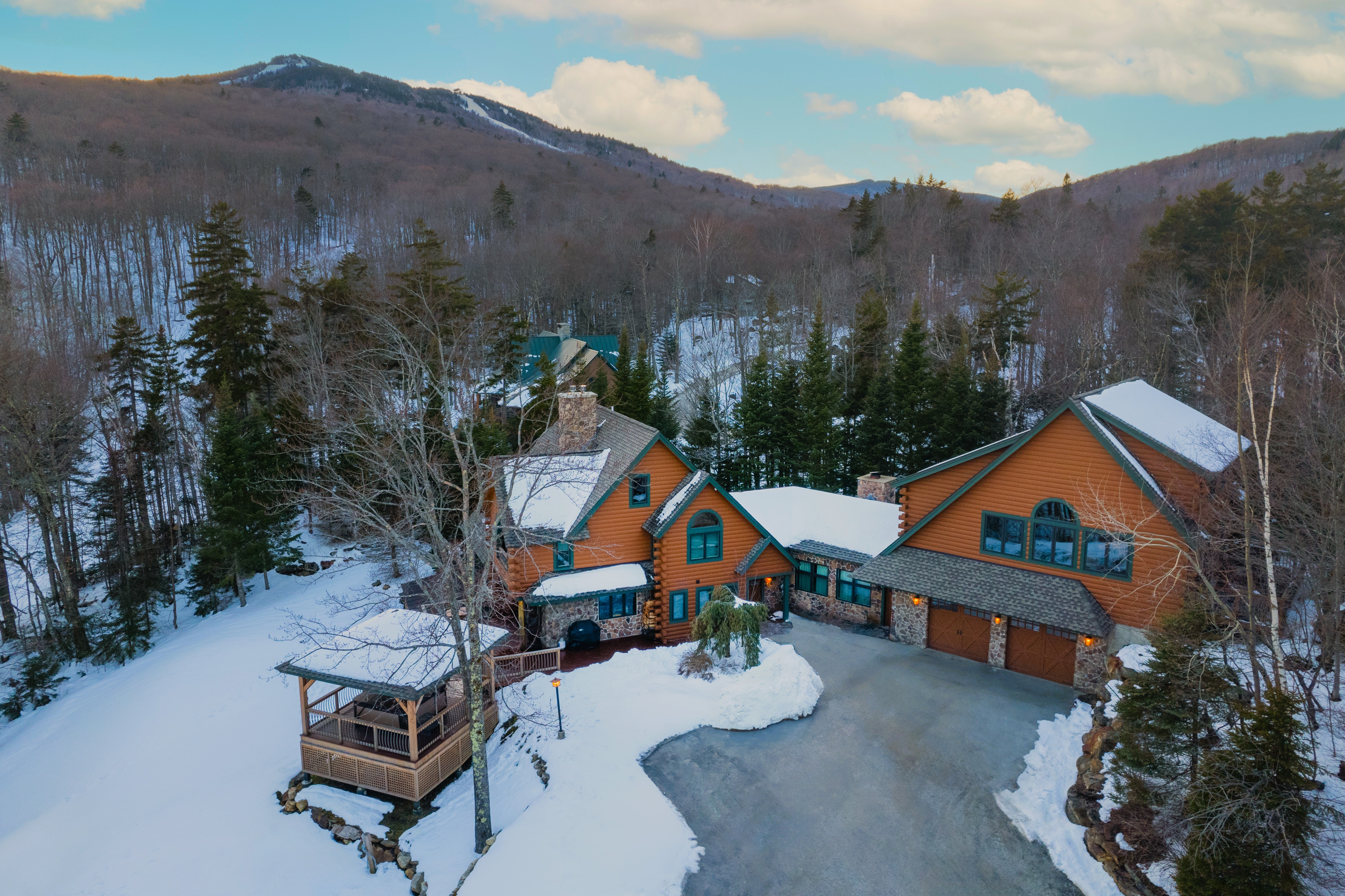 Real Broker LLC : Nathan Mastroeni