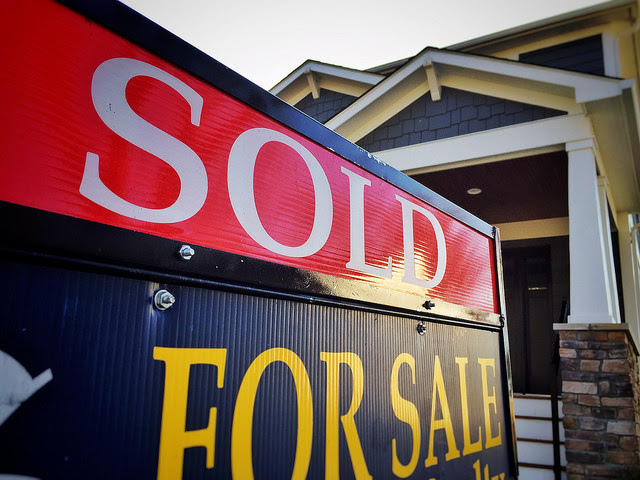 Mortgage Rate Increase Doesn't Deter Home Buyers