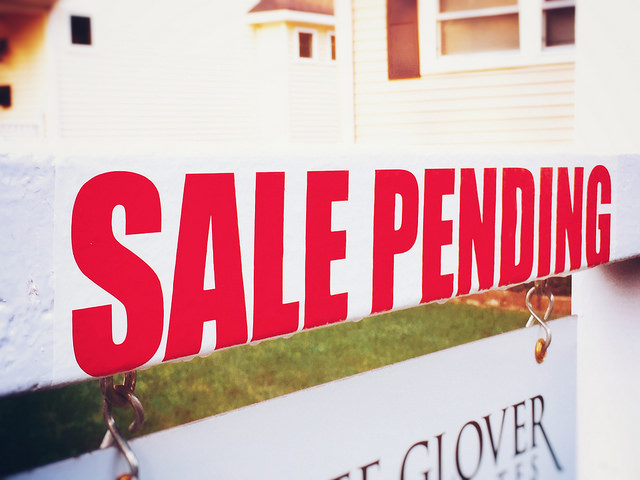 Contract Signings In Eastern, NC
