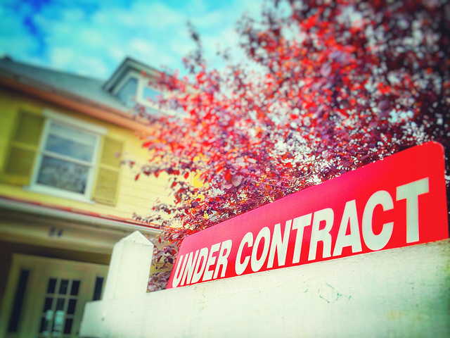 Contract Signings in New Bern, Havelock and Emerald Isle, NC