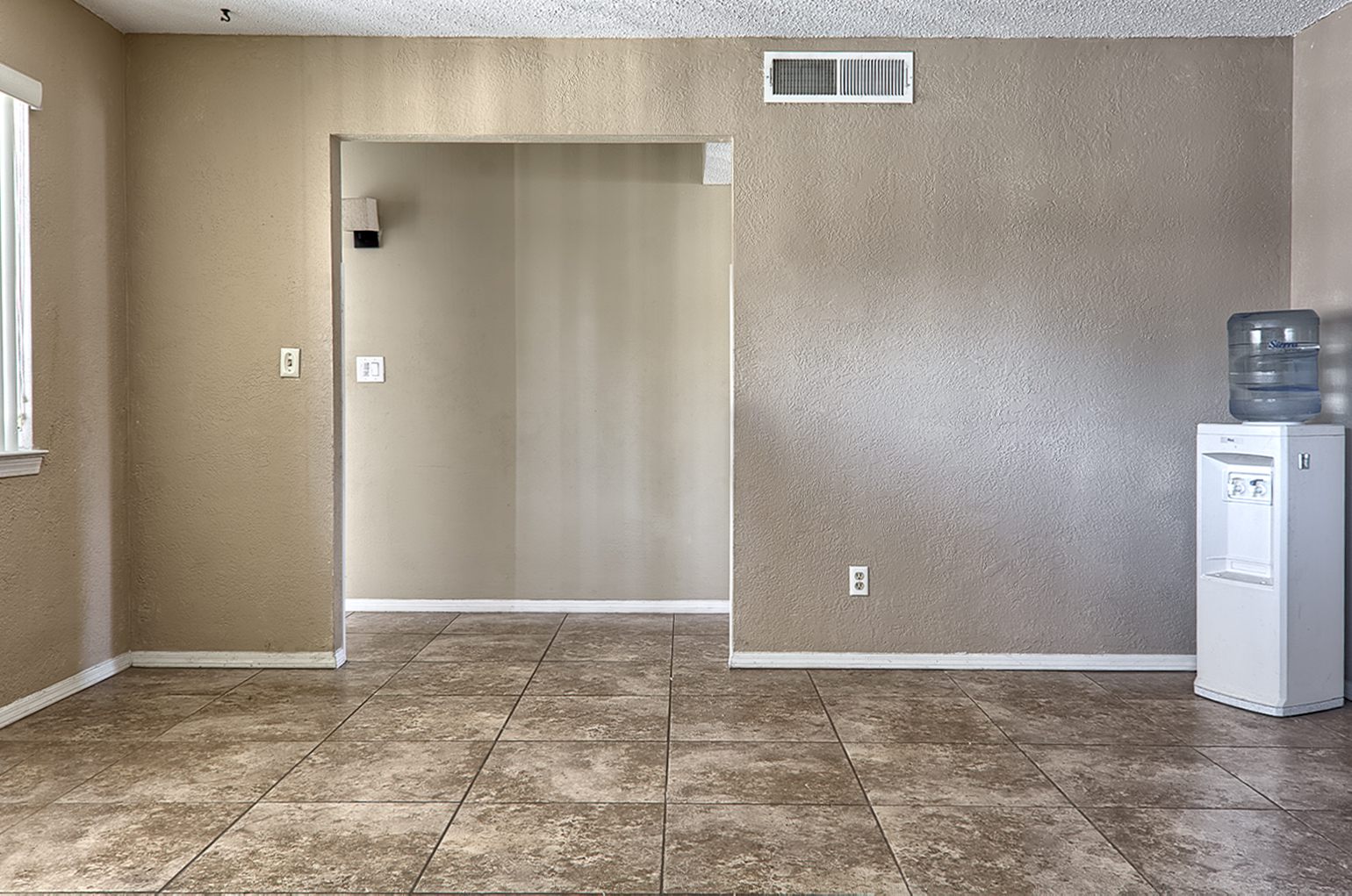 El Paso Homes for sale 10429 Bon Aire Dr, El Paso, TX 79924