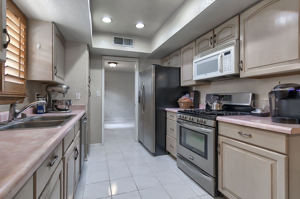 homes for sale in El Paso TX 4125 SIETE LEGUAS RD EL PASO, TX 79922