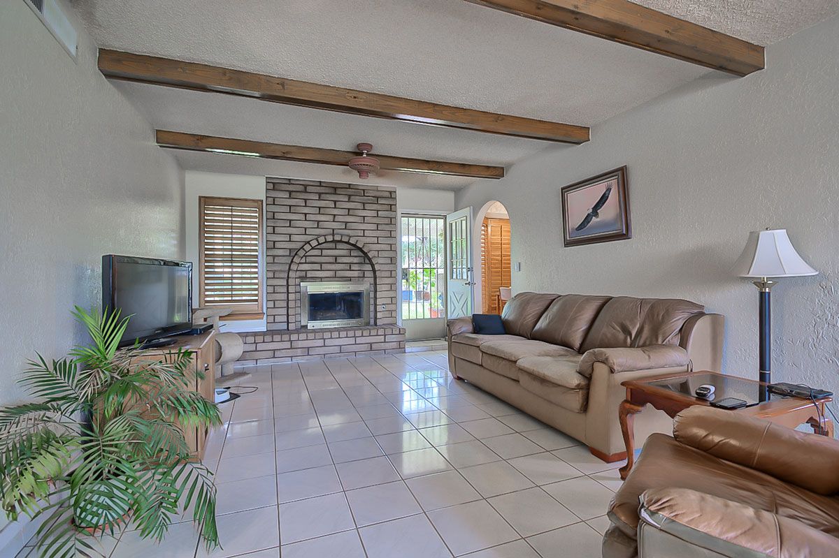 homes for sale in El Paso TX 4125 SIETE LEGUAS RD EL PASO, TX 79922