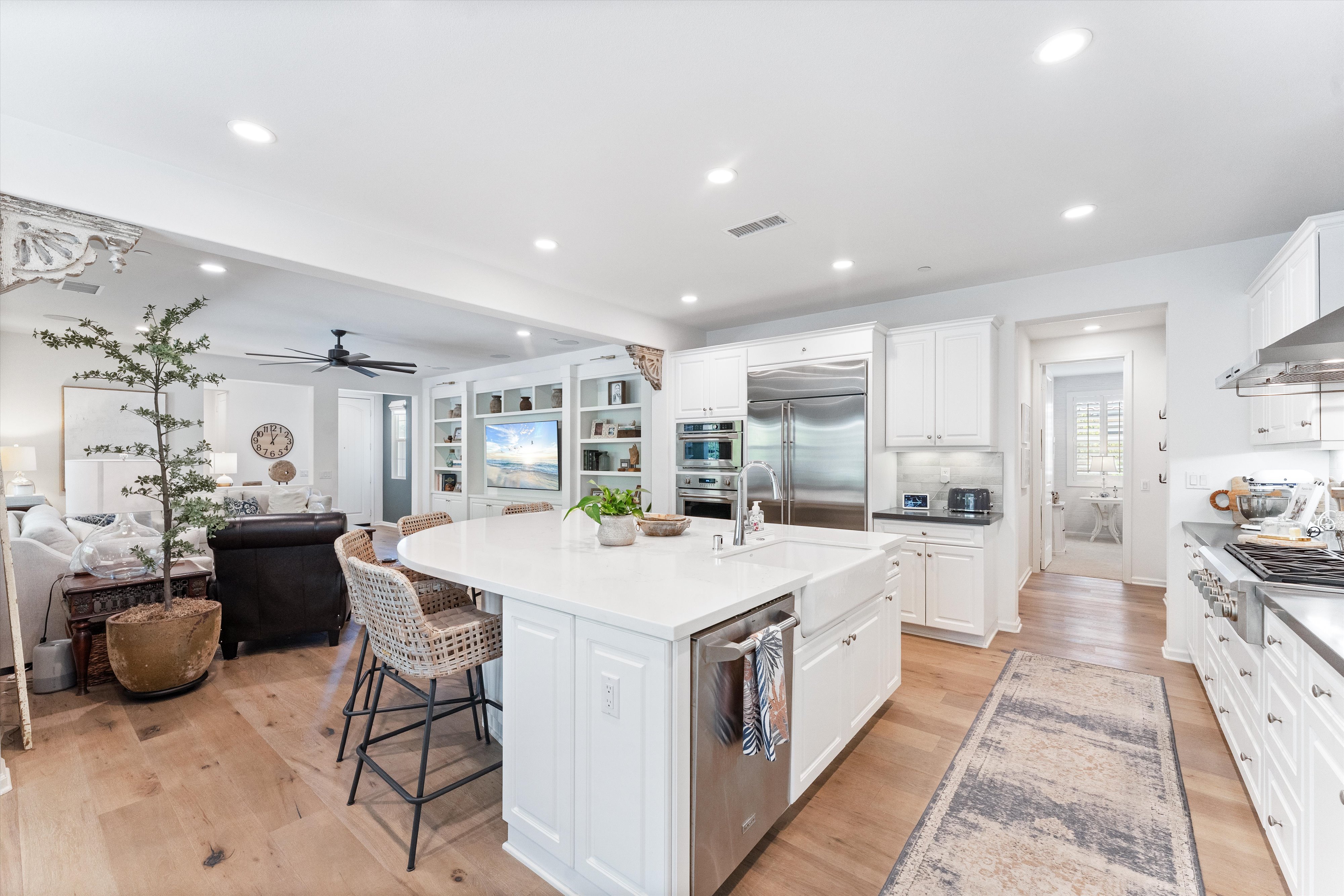 Gourmet kitchen at 10 Vagar Rancho Mission Viejo