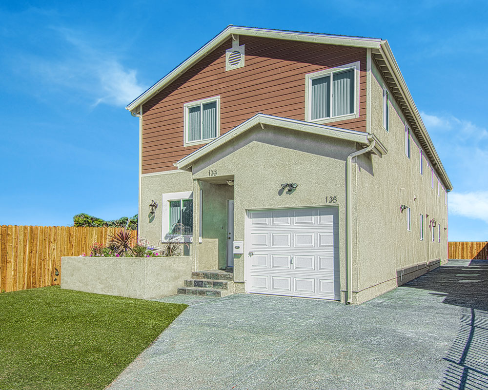 Duplex for sale with 5 bedrooms and 3 bathrooms