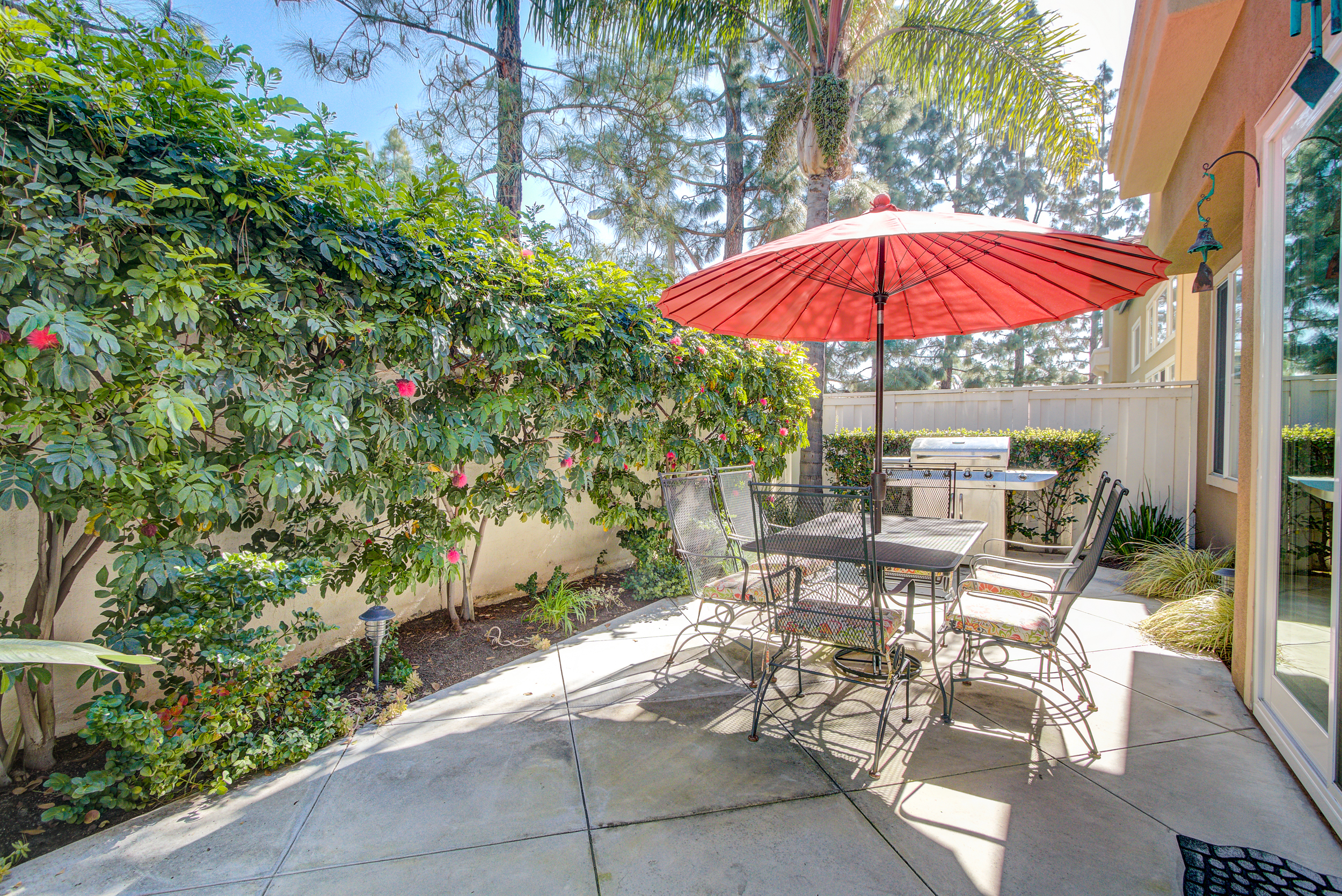 buying a house in tustin