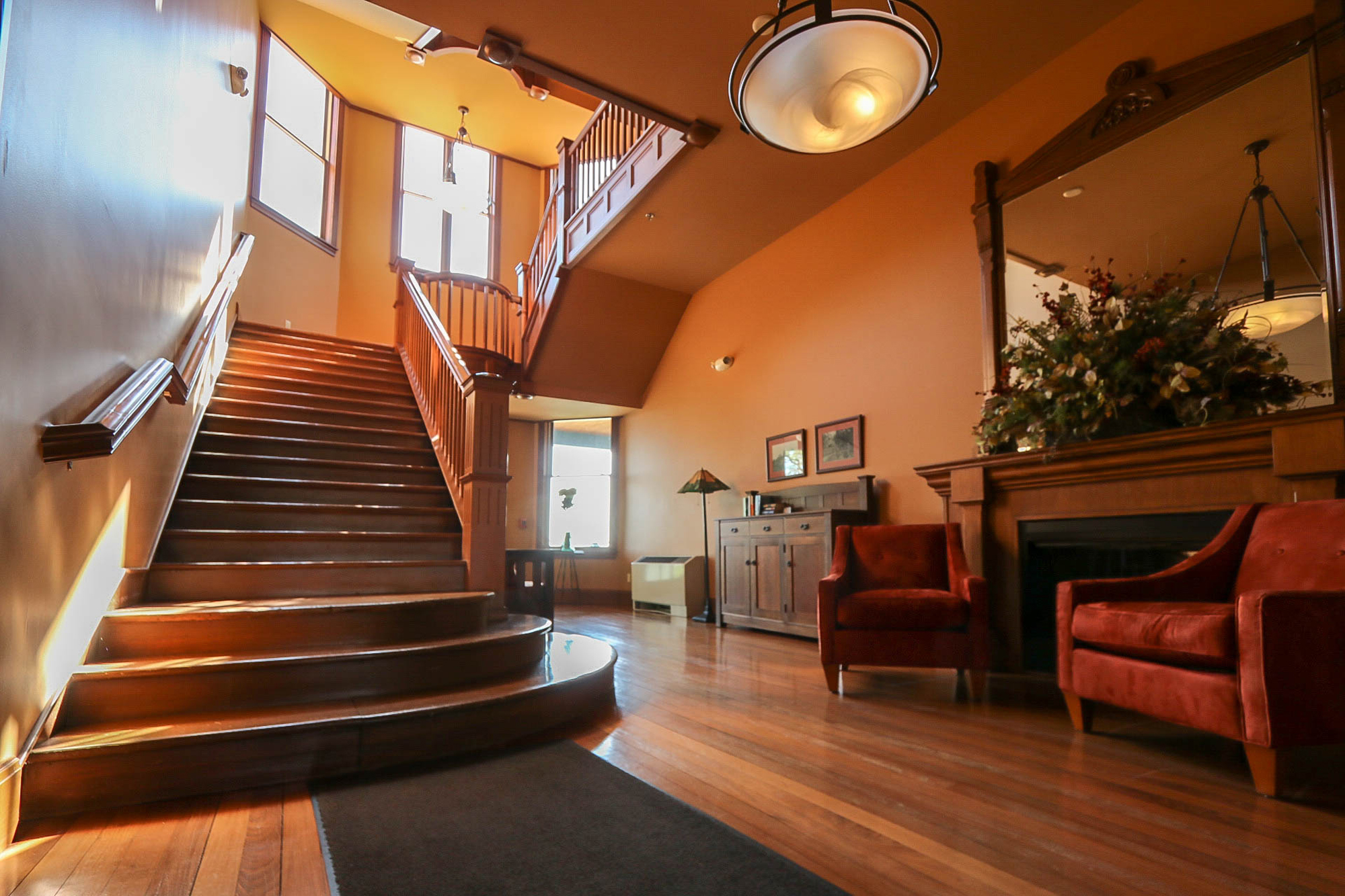 Just Listed 2 Bedroom, 2 Bath Condo in Winona Lake Hotel Condominium