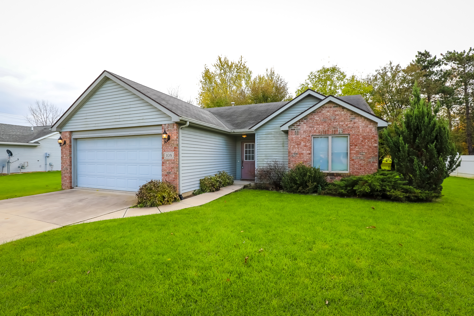 Just Listed! 3 Bedroom, 2 Bath Ranch in South Whitley